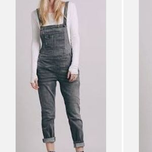 Free People Washed Denim Overalls/ 24.